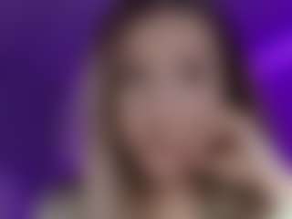 Live cam show with Anna - Trimmed Teen (18+) on Camiplay Live