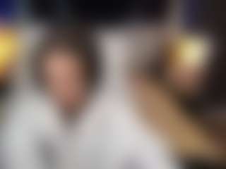 MissSonyaShy's Live Sex Cam Show