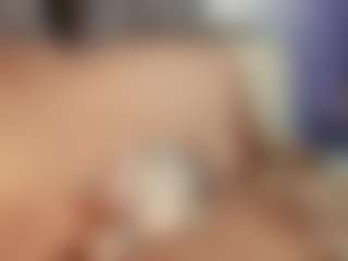 Live cam show with NildaBulls - Smoking on sexylive.show