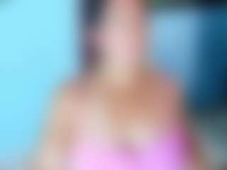 Live cam show with RoseDawson08 - Black Hair on Camsoda