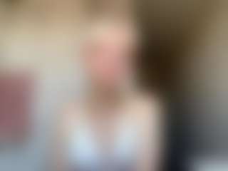 Live cam show with SeemaColonna - Blonde Hair Middle Aged on Camsoda