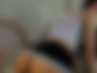 Live cam show with EmilyBrooksSS - Flat Chested on livesuperchat.net