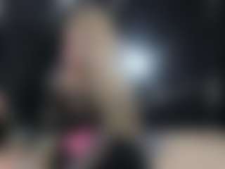 Show de cam en vivo con EmilyBrooksSS - Smoking en Camsoda