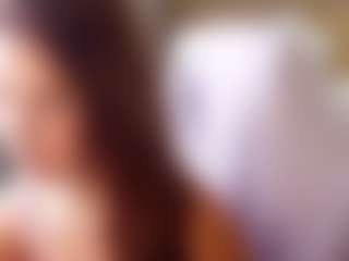 Live cam show with Lilly-Blossomm - Master on AdultVida.com