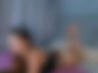 Lilly-Blossomm's Live Sex Cam Show
