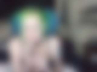 Live cam show with lunaoddwitch - Dirty Talk on AdultVida.com