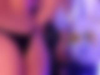 ZoeFerdi's Live Sex Cam Show