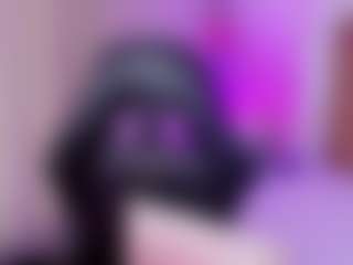 Live cam show with ZoeFerdi - Ebony on Gym Cam Girls | colombia