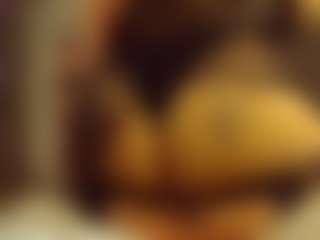 Bubblebeeee's Live Sex Cam Show