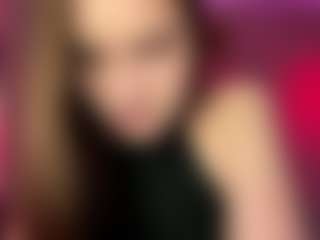 Live cam show with Beatrice - Nipple Piercings on liverealitysex.com