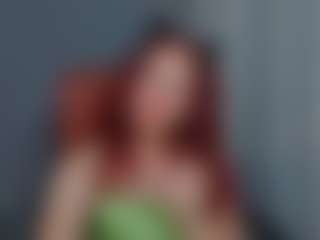 Live cam show with MelodiLady - Granny on CamwithHer