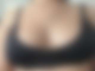 Scarlett-Saenz's Live Sex Cam Show