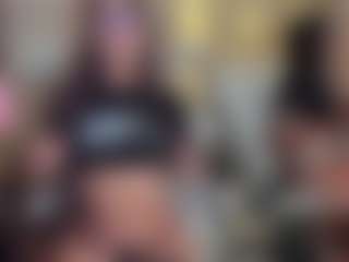 Scarlett-Saenz's Live Sex Cam Show