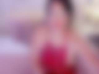 Live cam show with Cassie-Blake - MILF Teen (18+) on intimatelivegirls.com