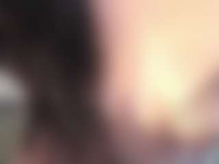 Cassie-Blake MILF webcam performer live streaming