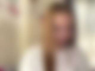 CorinnaVanlue's Live Sex Cam Show