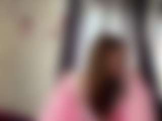 CorinnaVanlue's Live Sex Cam Show