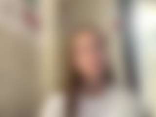 CorinnaVanlue's Live Sex Cam Show