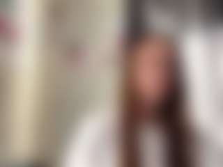 CorinnaVanlue's Live Sex Cam Show