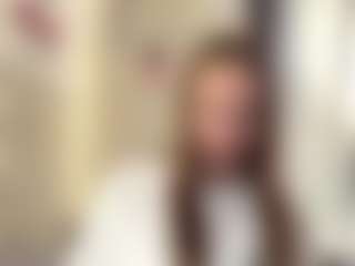 CorinnaVanlue's Live Sex Cam Show