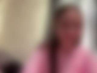 CorinnaVanlue's Live Sex Cam Show