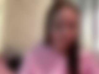 CorinnaVanlue's Live Sex Cam Show