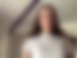 Live cam show with CorinnaVanlue - Striptease Granny on mypornchat.com