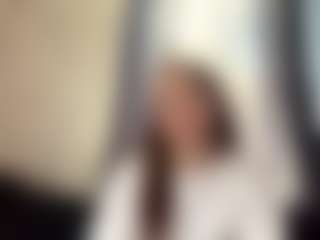 CorinnaVanlue's Live Sex Cam Show