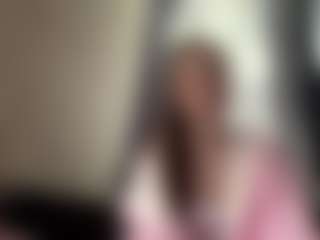CorinnaVanlue's Live Sex Cam Show