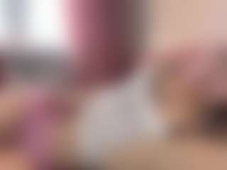 Live cam show with Sophie - Dildo on Dolls Live