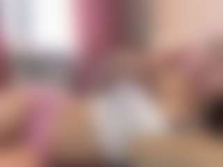 Live cam show with Sophie - Green Eyes on CamwithHer