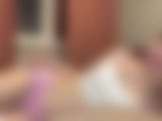 Live cam show with Sophie - Petite on Camsoda