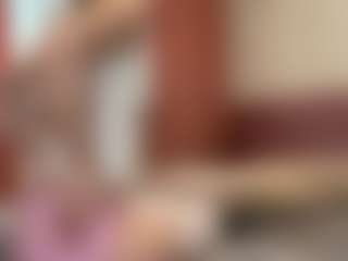 Live cam show with Sophie - Facial on fapnchat