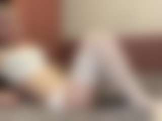 Live cam show with Sophie - Facial on Camsoda