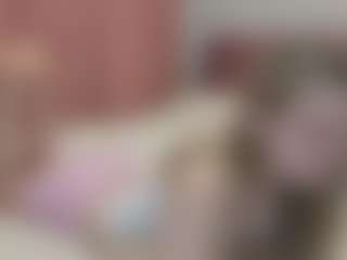 Live cam show with Sophie - Blonde Hair Middle Aged on livesexfox.com