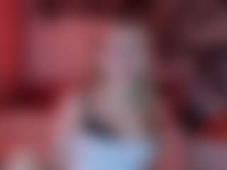 Live cam show with Sophie - College Mature on StripNow