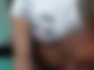Elahiia's Live Sex Cam Show