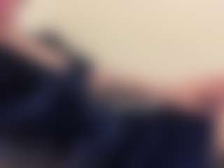 Live cam show with Emma - Ahegao on AdultVida.com