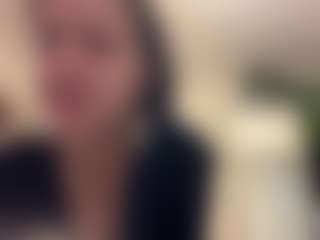 Live cam show with Emma - Genital Piercings on madthumbs