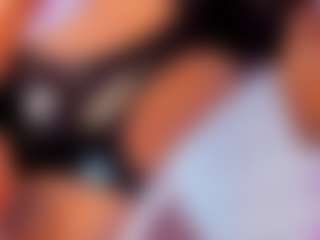 Iconicarlii's Live Sex Cam Show