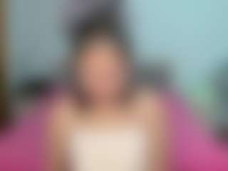 Live cam show with LashondaCujas - Asian Public on Mixed Magazine Live