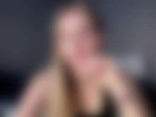 Show live cam dengan Bella - Athletic Blowjob di Camsoda