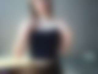 Bella's Live Sex Cam Show