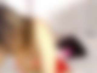 Live cam show with miadiamon82 - Ride Torso on luckytryst.com