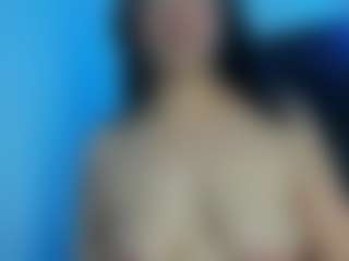 Live cam show with Suzan23 - Ass Bouncing on Fit Hotties