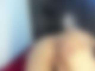 Suzan23's Live Sex Cam Show