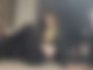 Live cam show with Emma - Joi on Stripli.com