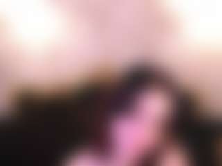 Live cam show with ZlataSky - New Teen (18+) on googirlz