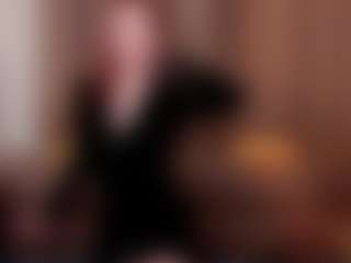 Live cam show with Ella-Evanss - Roleplay on SmokeAndPoke