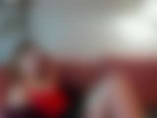 Live cam show with Ella-Evanss - Sexy on Gym Cam Girls